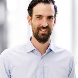 Bernhard_Dienstl